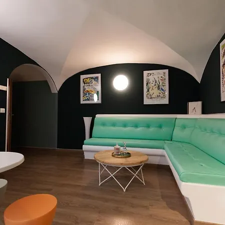 Ostella & 호텔 바스티아