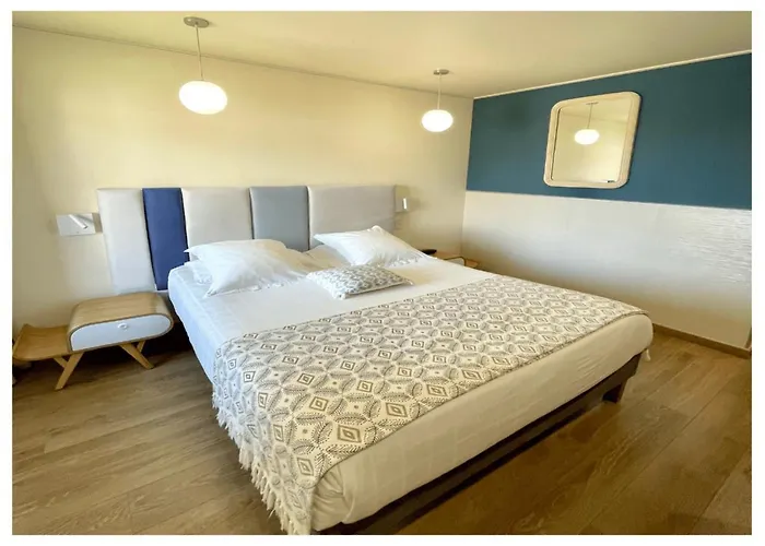 Ostella & 4* Bastia (Corsica)